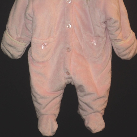 U.S. Polo Assn. Girl's 6-9 Mos Pink Bunting Pram Plush Hooded - Picture 3 of 7